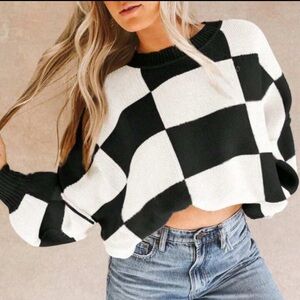 🏁 Oversized checkered black and white long sleeve dolman knit sweater size small
